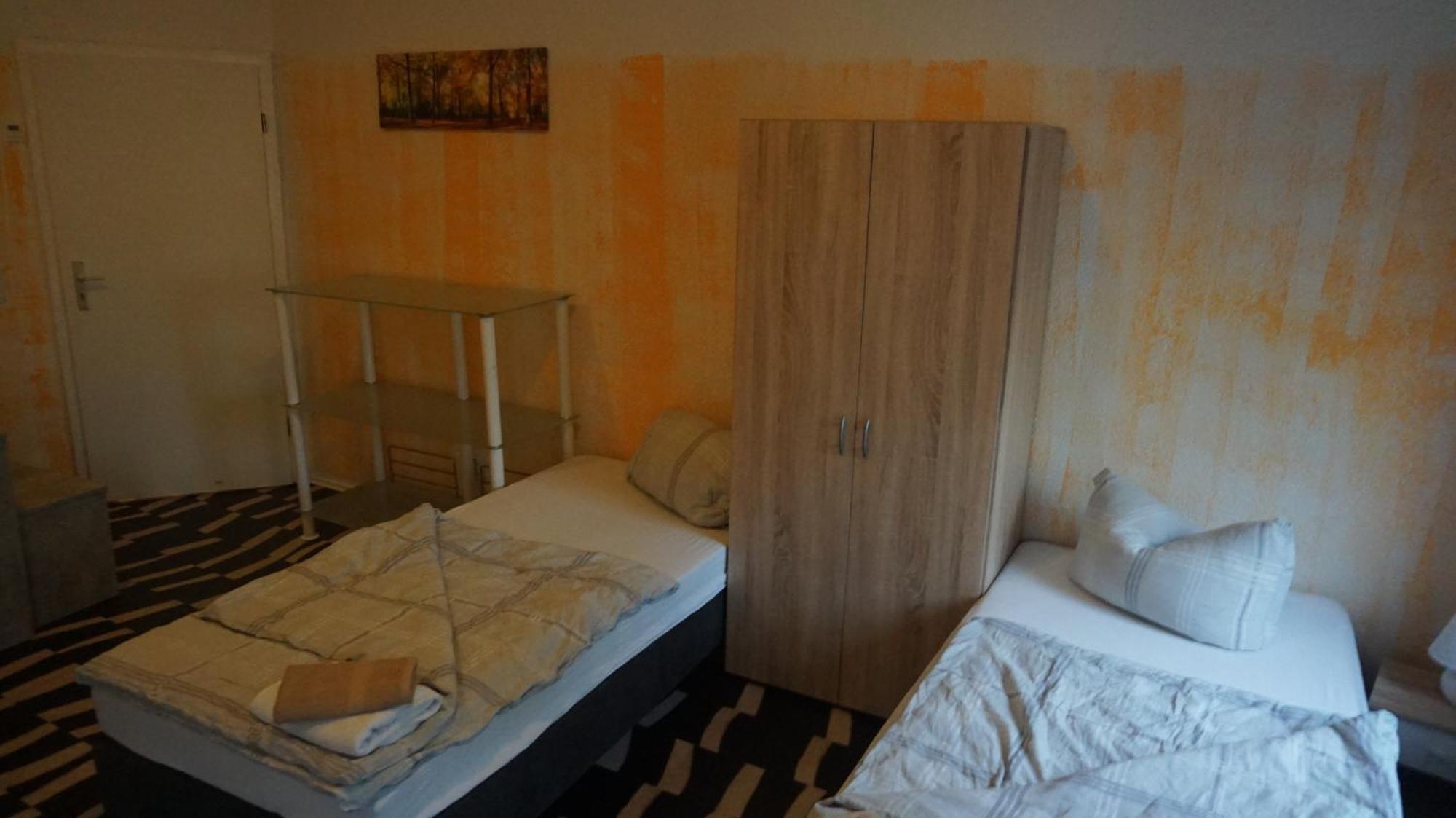 Hostel Im Medizinerviertel Halle  Kamer foto