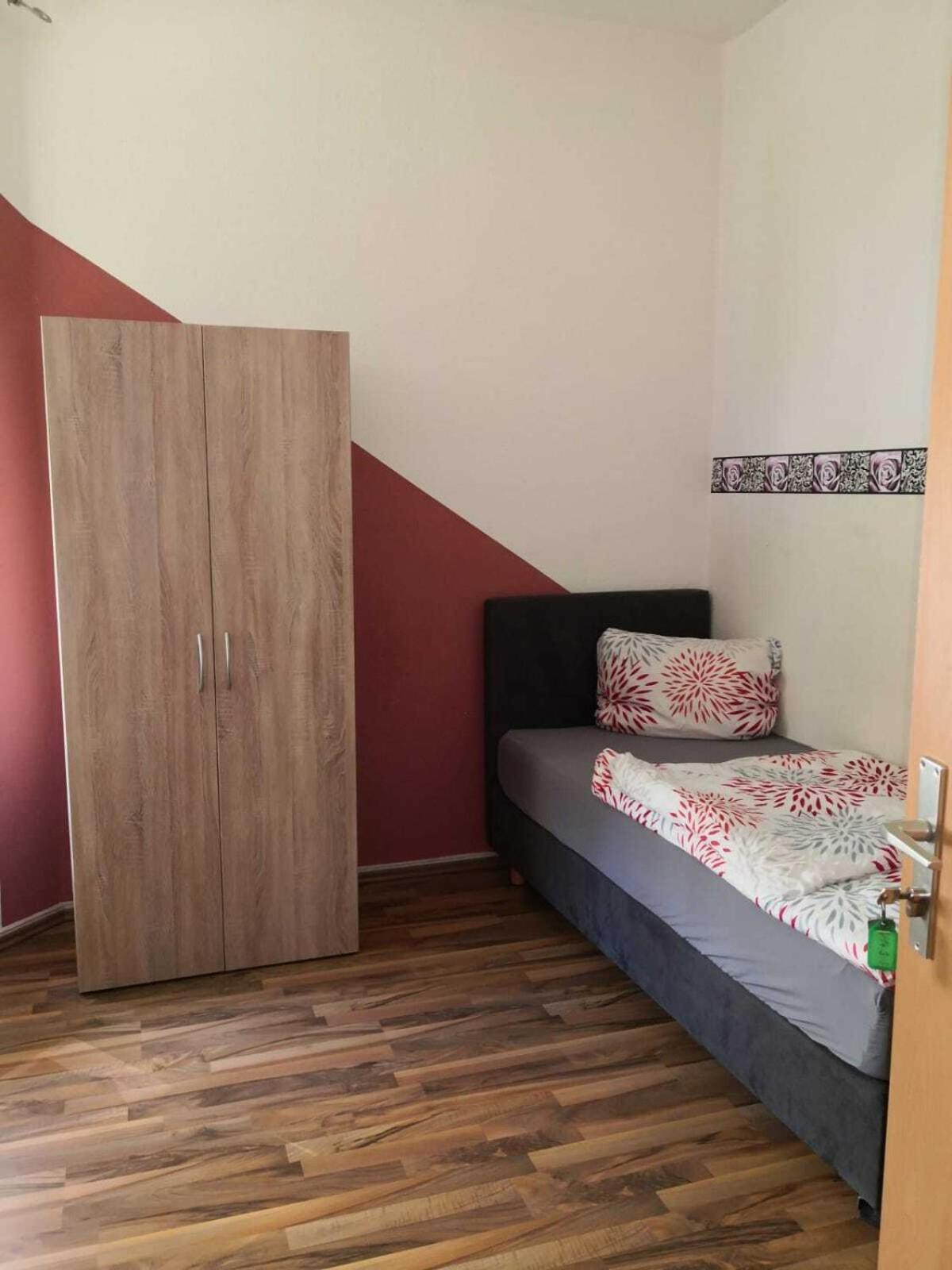 Hostel Im Medizinerviertel Halle  Kamer foto