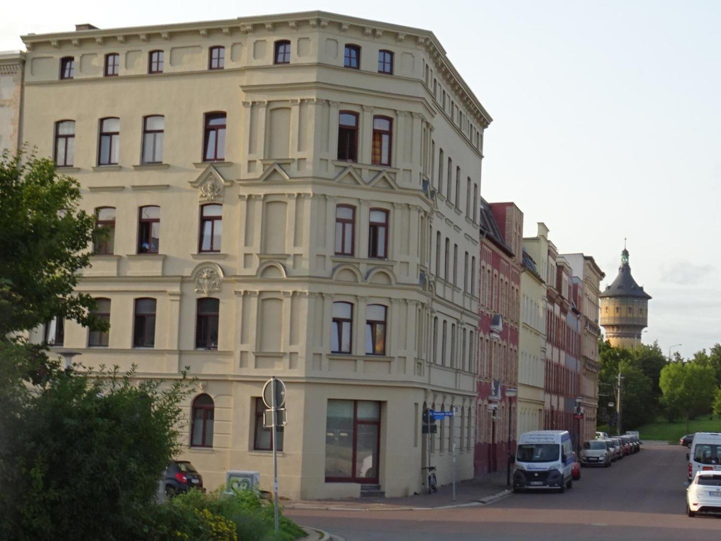 Hostel Im Medizinerviertel Halle  Buitenkant foto