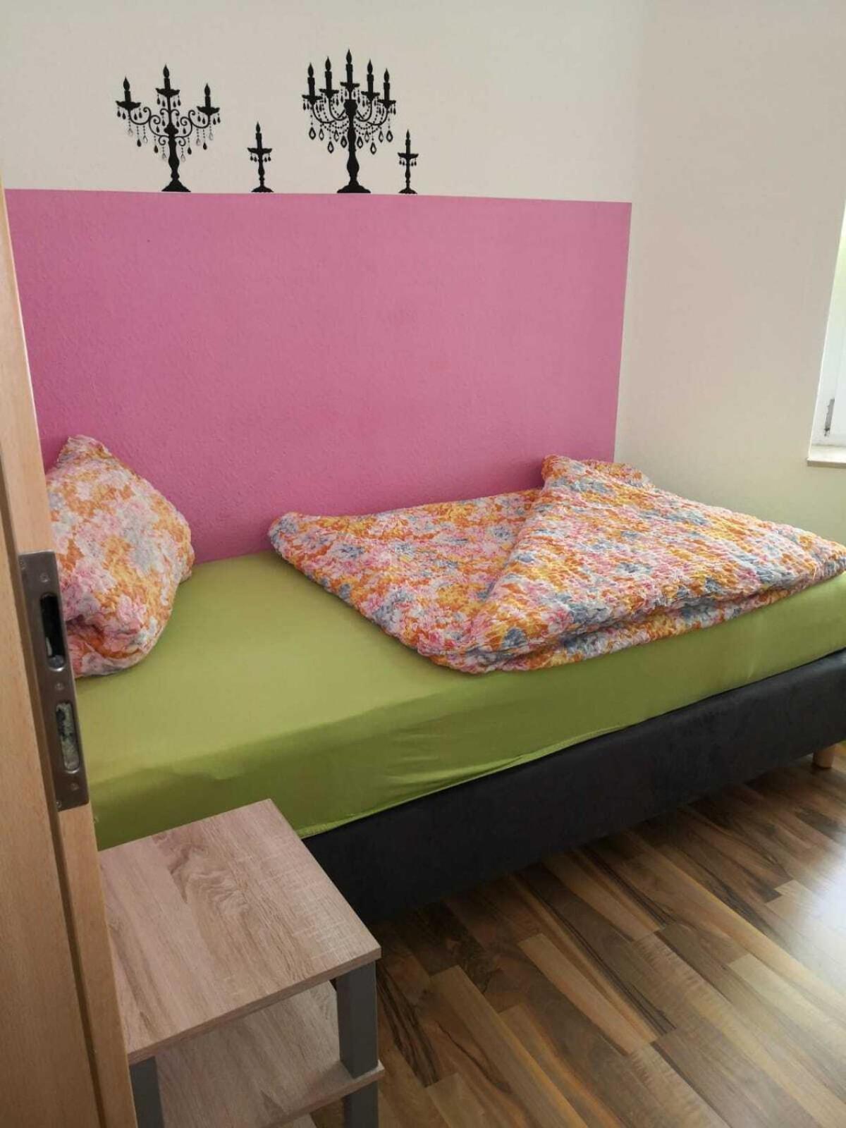 Hostel Im Medizinerviertel Halle  Buitenkant foto