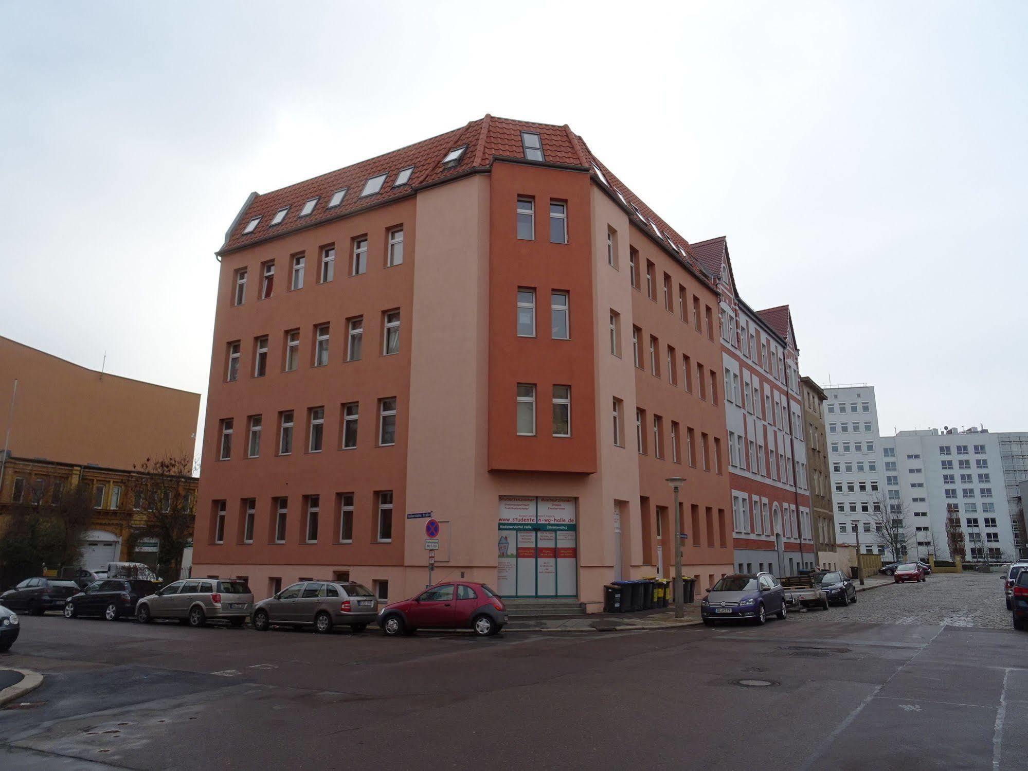 Hostel Im Medizinerviertel Halle  Buitenkant foto